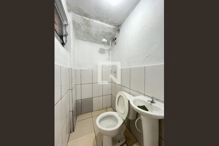 Banheiro de casa para alugar com 1 quarto, 35m² em Americanópolis, São Paulo
