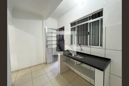 Cozinha de casa para alugar com 1 quarto, 35m² em Americanópolis, São Paulo