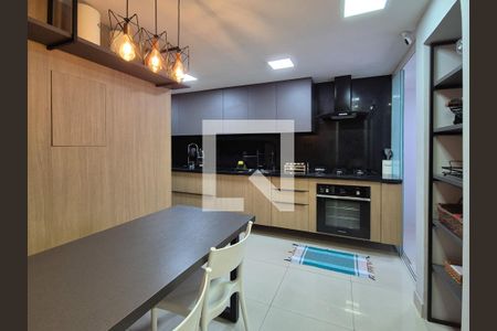 Apartamento à venda com 288m², 3 quartos e 3 vagasCozinha