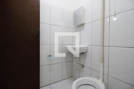 Banheiro de casa para alugar com 2 quartos, 60m² em Penha de França, São Paulo