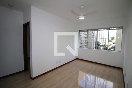 Sala de apartamento para alugar com 1 quarto, 50m² em Penha, Rio de Janeiro