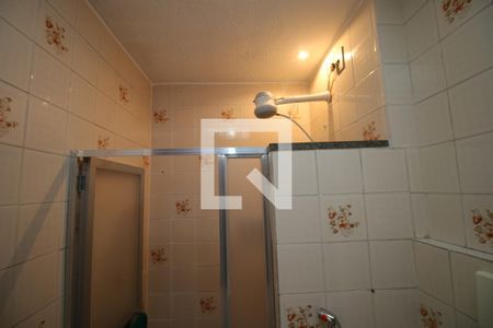 Banheiro de apartamento para alugar com 1 quarto, 50m² em Penha, Rio de Janeiro