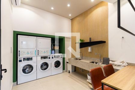 Área comum - Lavanderia de kitnet/studio para alugar com 1 quarto, 31m² em Moema, São Paulo