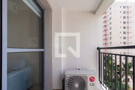 Varanda de kitnet/studio para alugar com 1 quarto, 31m² em Moema, São Paulo
