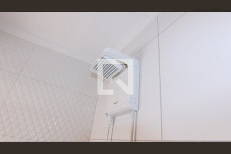 Casa à venda com 62m², 2 quartos e 2 vagasBanheiro 1