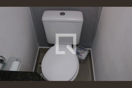 Casa à venda com 62m², 2 quartos e 2 vagasBanheiro 3