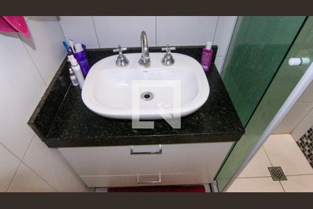 Casa à venda com 62m², 2 quartos e 2 vagasBanheiro 2