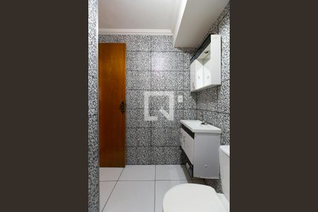 Banheiro  de apartamento para alugar com 2 quartos, 42m² em Jardim Etelvina, São Paulo
