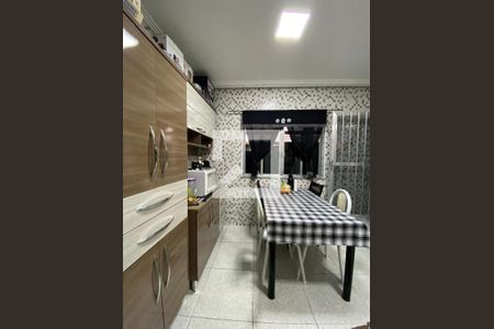 Casa à venda com 110m², 3 quartos e 1 vaga Casa à venda com 110m², 3 quartos e 1 vagaCozinha