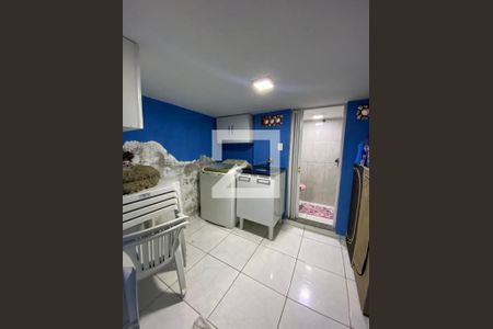 Casa à venda com 110m², 3 quartos e 1 vaga Casa à venda com 110m², 3 quartos e 1 vagaÁrea de serviço