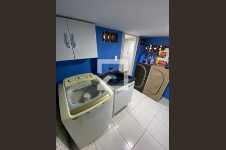 Casa à venda com 110m², 3 quartos e 1 vaga Casa à venda com 110m², 3 quartos e 1 vagaÁrea de serviço