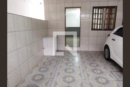 Garagem de casa para alugar com 3 quartos, 82m² em Jardim Sao Januario, São Paulo