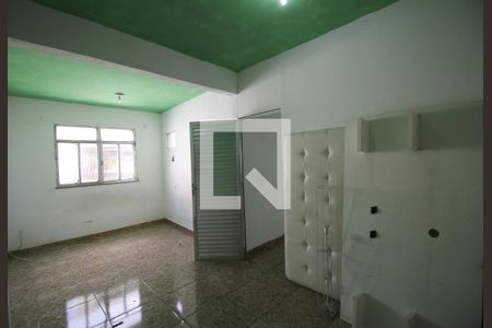 Quarto de kitnet/studio para alugar com 1 quarto, 40m² em Penha, Rio de Janeiro