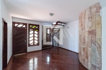 Sala de casa à venda com 5 quartos, 370m² em Castelo, Belo Horizonte