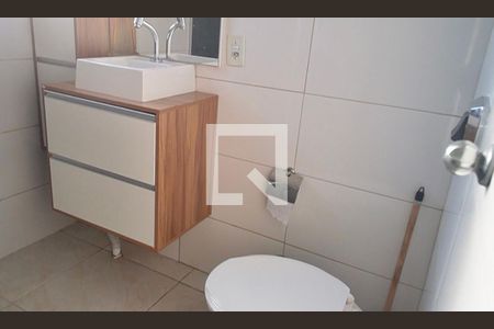 Apartamento à venda com 70m², 2 quartos e 1 vaga Apartamento à venda com 70m², 2 quartos e 1 vagaBanheiro
