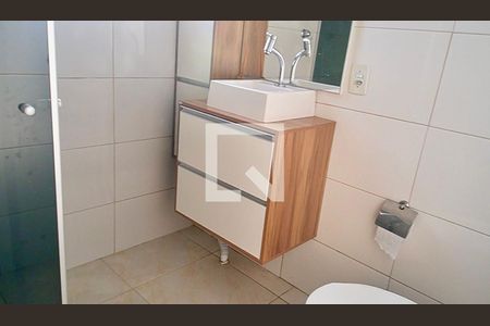 Apartamento à venda com 70m², 2 quartos e 1 vaga Apartamento à venda com 70m², 2 quartos e 1 vagaBanheiro