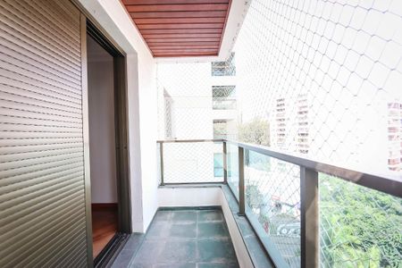 Apartamento à venda com 247m², 4 quartos e 4 vagasVaranda da Suite 3