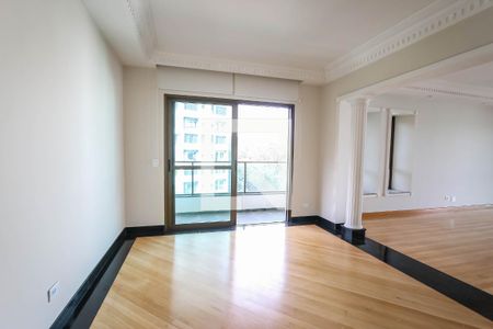 Sala 2 de apartamento à venda com 4 quartos, 247m² em Vila Suzana, São Paulo