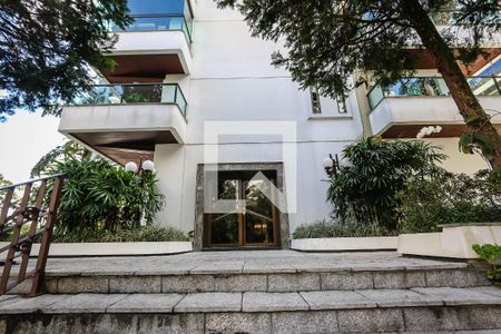 Apartamento à venda com 247m², 4 quartos e 4 vagasFrente