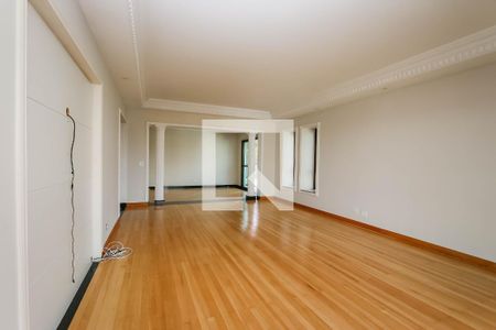 Sala de apartamento à venda com 4 quartos, 247m² em Vila Suzana, São Paulo