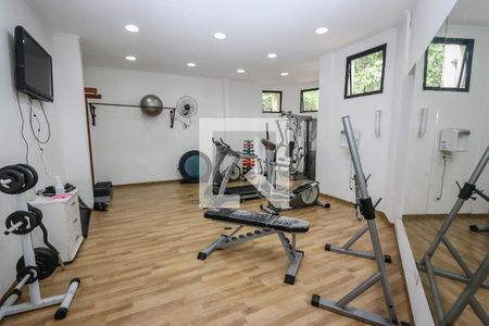 Apartamento à venda com 247m², 4 quartos e 4 vagasÁrea comum - Academia