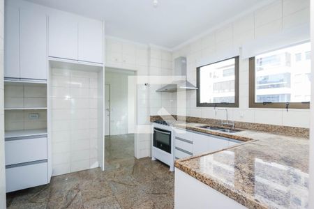 Apartamento à venda com 247m², 4 quartos e 4 vagasCozinha