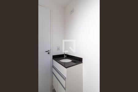 Banheiro  de kitnet/studio para alugar com 1 quarto, 23m² em Cidade Mãe do Céu, São Paulo