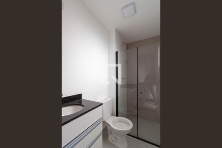 Banheiro  de kitnet/studio para alugar com 1 quarto, 23m² em Cidade Mãe do Céu, São Paulo