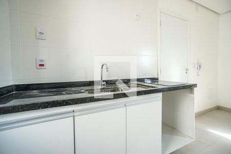 Cozinha de kitnet/studio para alugar com 1 quarto, 18m² em Cidade Mãe do Céu, São Paulo