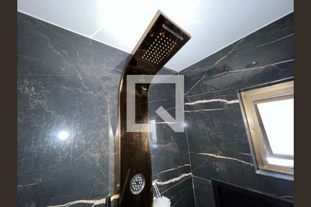 Apartamento para alugar com 130m², 2 quartos e 2 vagas Apartamento para alugar com 130m², 2 quartos e 2 vagasBanheiro da Suíte