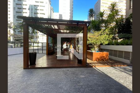 Apartamento para alugar com 130m², 2 quartos e 2 vagas Apartamento para alugar com 130m², 2 quartos e 2 vagasDeck