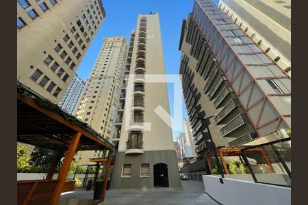 Apartamento para alugar com 130m², 2 quartos e 2 vagas Apartamento para alugar com 130m², 2 quartos e 2 vagasFachada