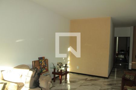 Casa à venda com 6 quartos, 336m² em Trevo, Belo Horizonte