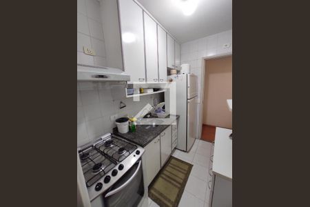Cozinha  de apartamento à venda com 2 quartos, 57m² em Pompeia, São Paulo