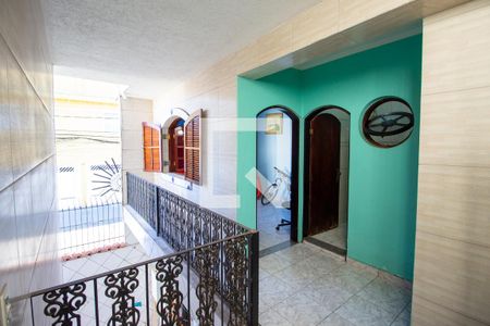 Casa à venda com 369m², 5 quartos e 3 vagasCorredor