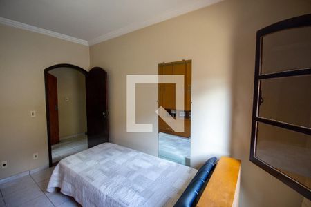 Casa à venda com 369m², 5 quartos e 3 vagasQuarto 3