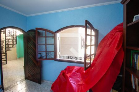 Casa à venda com 369m², 5 quartos e 3 vagasQuarto 4