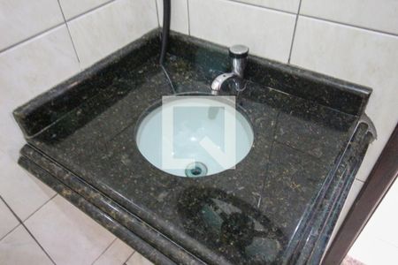 Casa à venda com 369m², 5 quartos e 3 vagasBanheiro