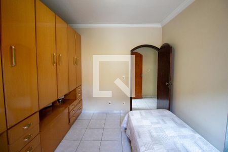 Casa à venda com 369m², 5 quartos e 3 vagasQuarto 3