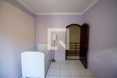 Casa à venda com 369m², 5 quartos e 3 vagasQuarto 2