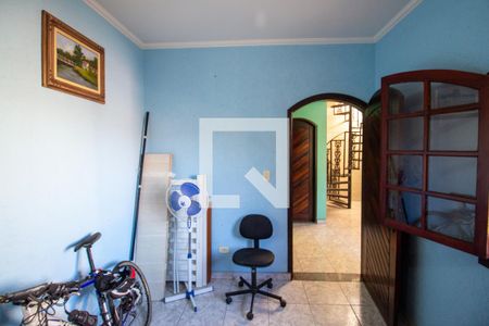 Casa à venda com 369m², 5 quartos e 3 vagasQuarto 4