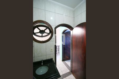 Casa à venda com 369m², 5 quartos e 3 vagasBanheiro