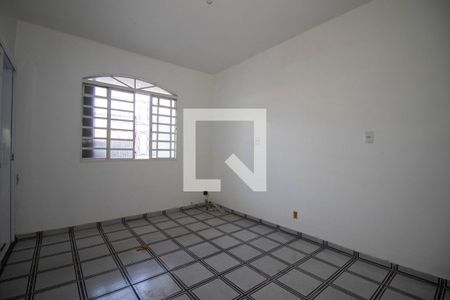 Sala 1 de casa para alugar com 5 quartos, 400m² em Qno 16, Brasília