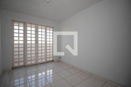 Quarto 1 de casa para alugar com 5 quartos, 400m² em Qno 16, Brasília