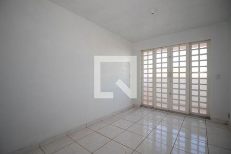 Quarto 1 de casa para alugar com 5 quartos, 400m² em Qno 16, Brasília