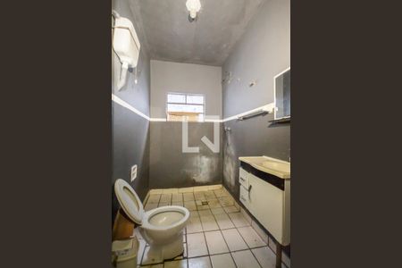 Banheiro de casa à venda com 1 quarto, 125m² em Cipava, Osasco