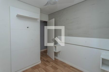 Quarto 1  de apartamento para alugar com 2 quartos, 45m² em Canhema, Diadema