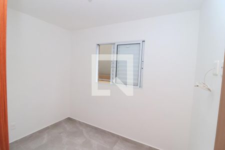 Quarto 2 de apartamento para alugar com 2 quartos, 40m² em Vila Centenário, São Paulo