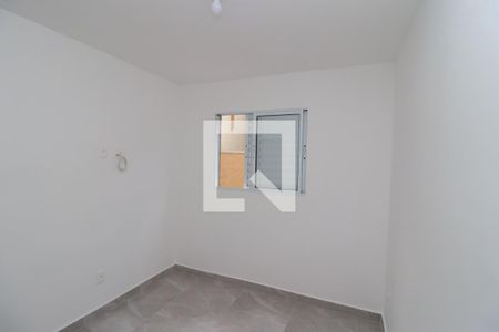 Quarto 1 de apartamento para alugar com 2 quartos, 40m² em Vila Centenário, São Paulo