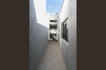 Área de Serviço de casa para alugar com 1 quarto, 68m² em Jardim Iva, São Paulo